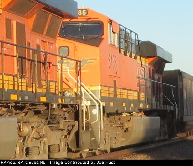 BNSF 6135